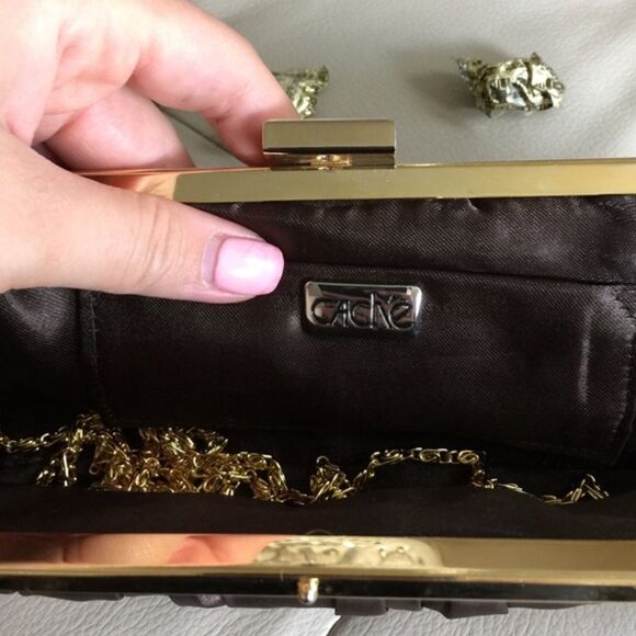 🎉Last deal 🎉Cache brown & Gold clutch - Picture 4 of 4